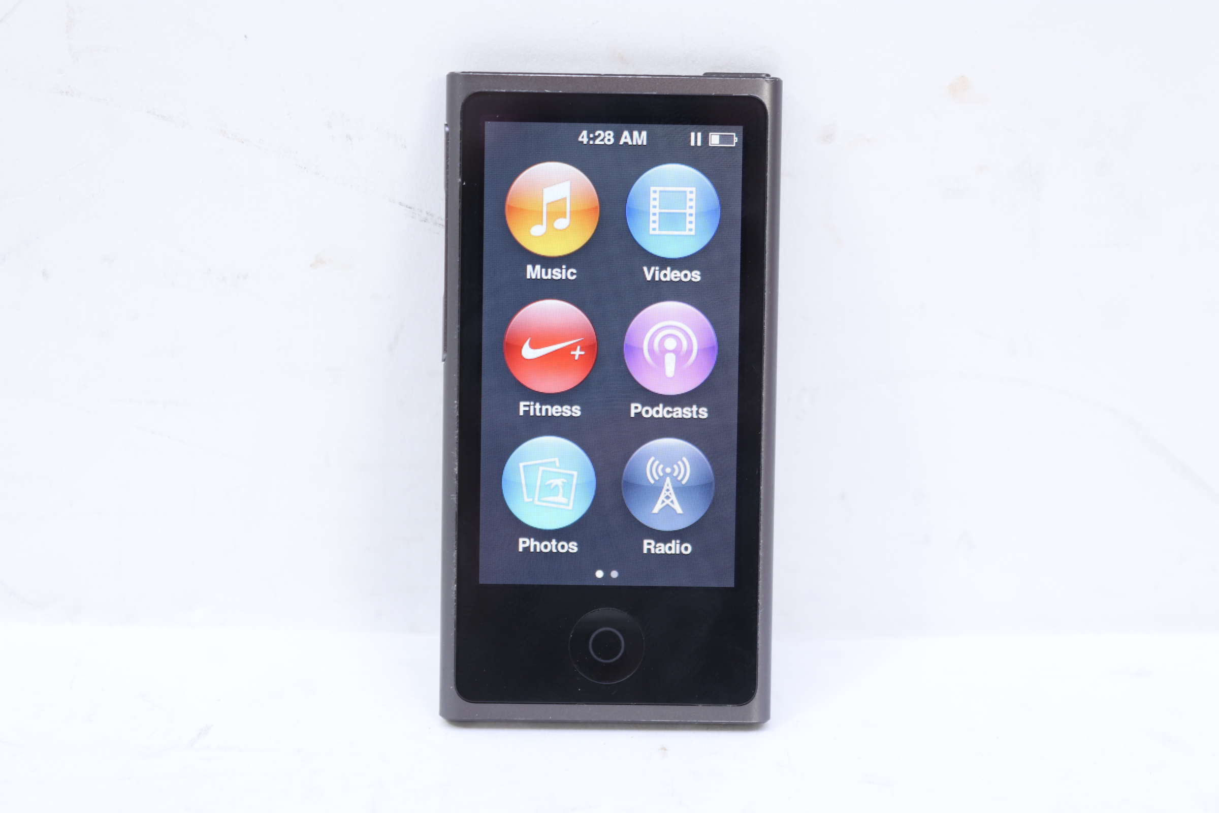 Apple iPod Nano MKN52LL/A 7th Generation 16GB Space Grey MP3 Player