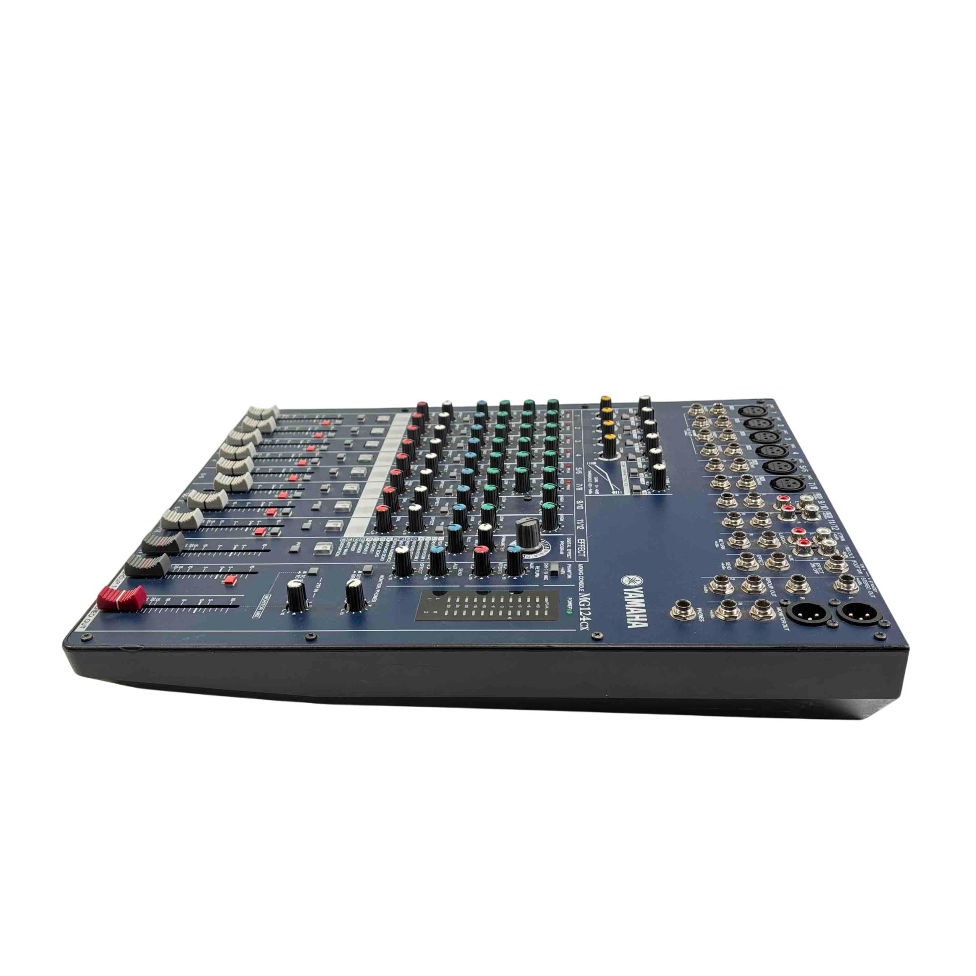Yamaha MG124CX 12-Input Mixing Console