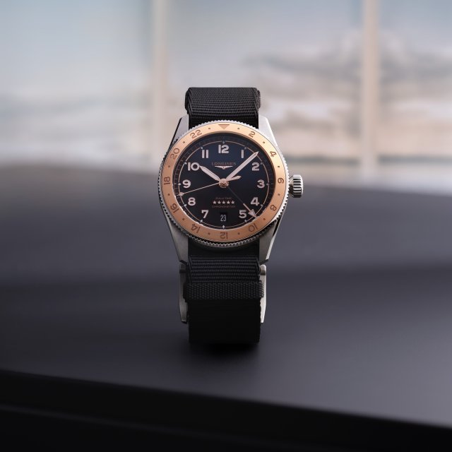 ロンジン』がデュアルタイムゾーン腕時計の誕生100周年を記念する