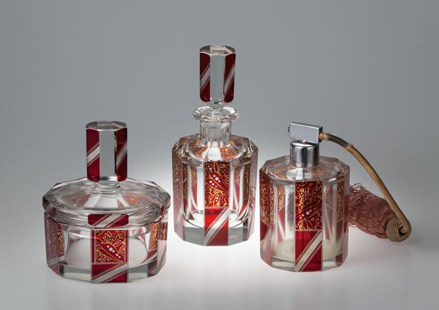 アール・ヌーヴォーとアール・デコの香水瓶 | 高砂香料工業株式会社