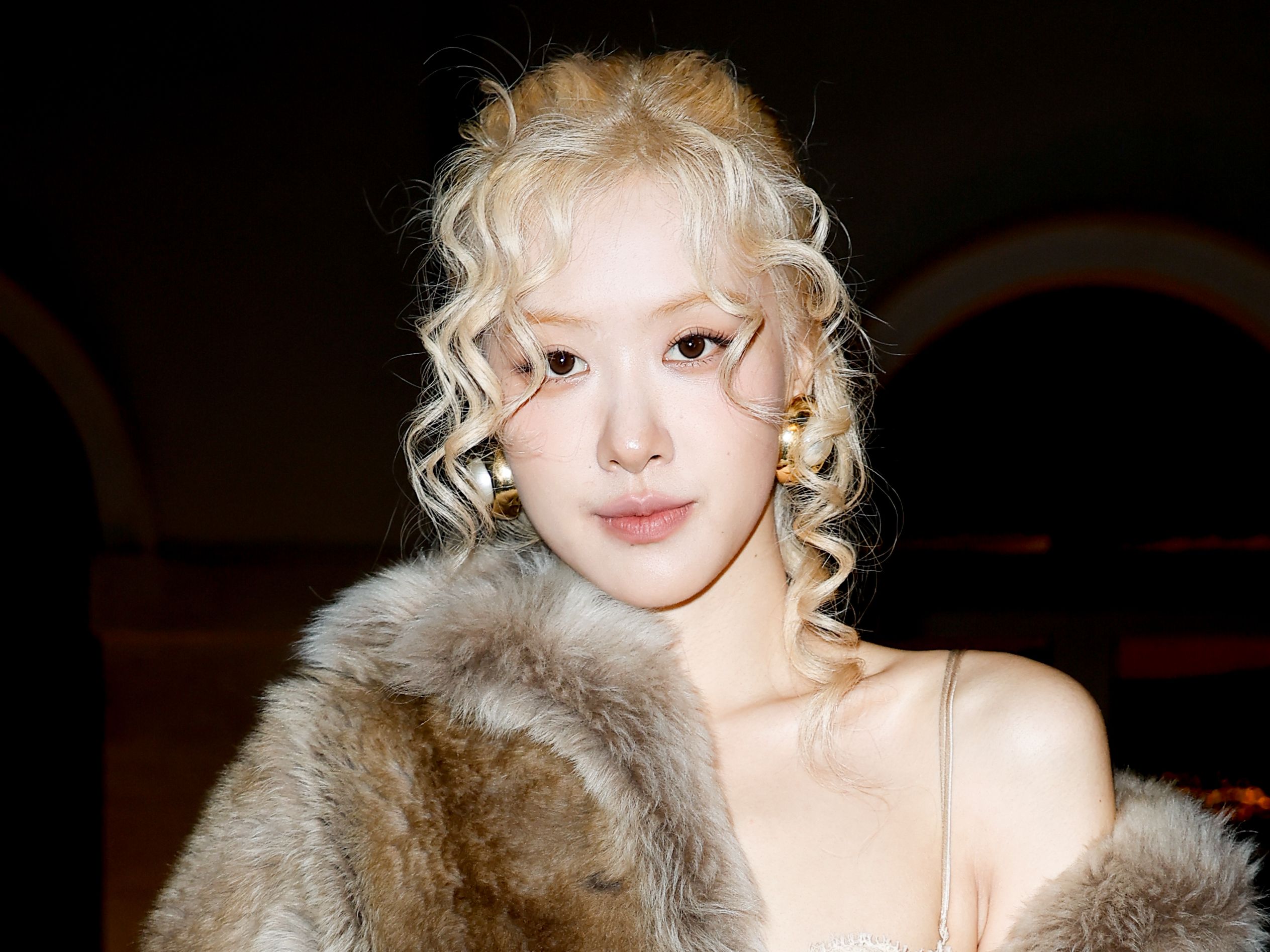 BLACKPINK's Rosé Signs Worldwide Deal with Atlantic Records | Teen