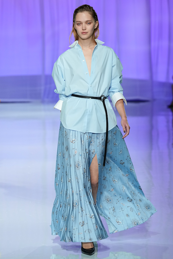 タエ アシダ」2026春夏コレクション発表 テーマは「光のささやき