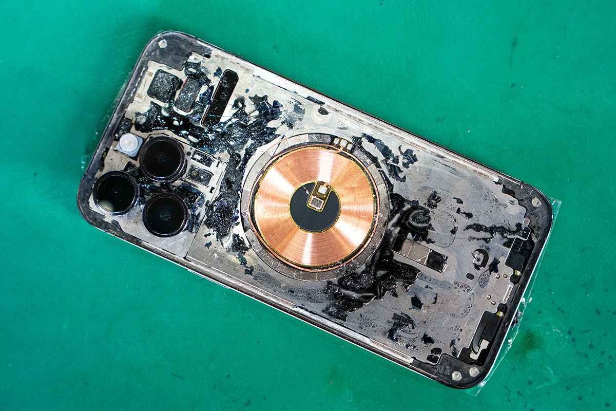 郵送即日】iPhone 16 Pro Max バックパネル取り換え交換修理