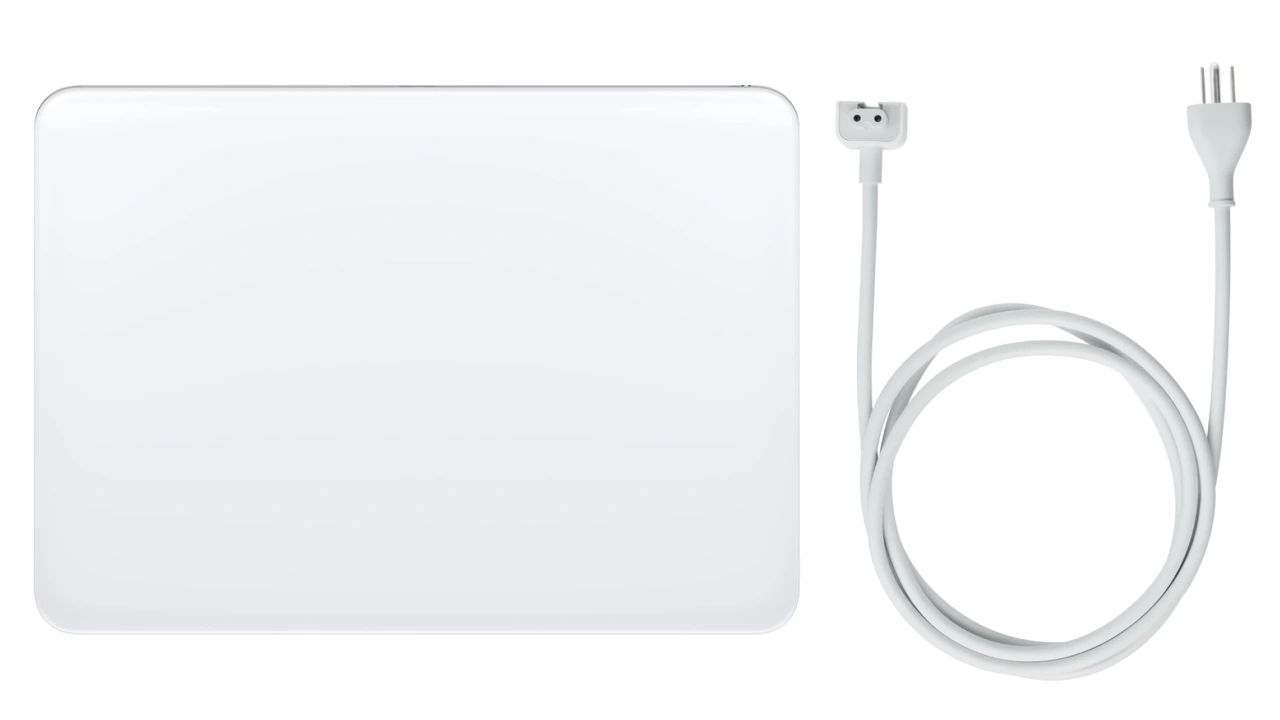 AmazonでLightning充電式の「Magic Trackpad」やApple製電源アダプタ用