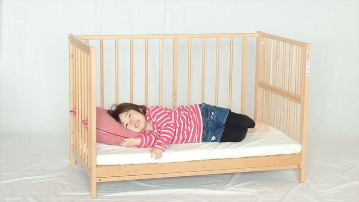 サワベビー | 添い寝ベッド S型スクレ［ベビーベッドレンタル］ AQレント