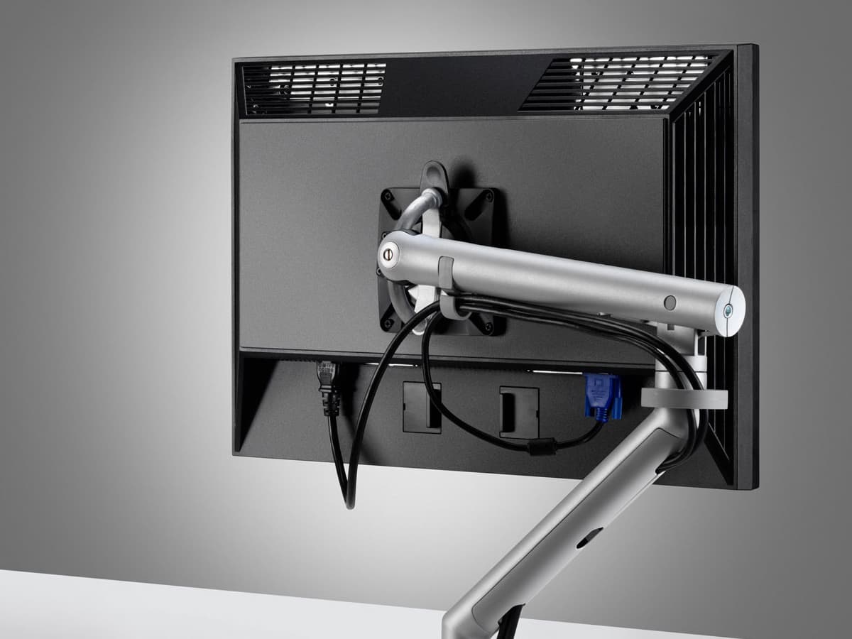 販売終了：Flo モニターアーム - CBS（Colebrook Bosson Saunders