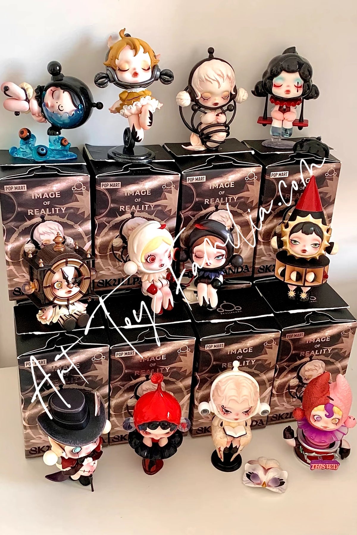 Skullpanda Image Of Reality Series | POP MART – Art Toy Familia