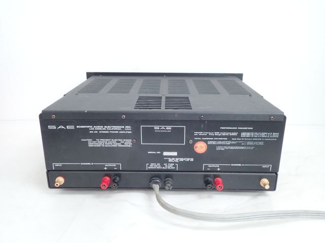 高額買取実施中!!】パワーアンプ SAE 2600