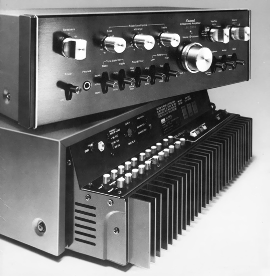 SANSUI AU-7900の仕様 サンスイ