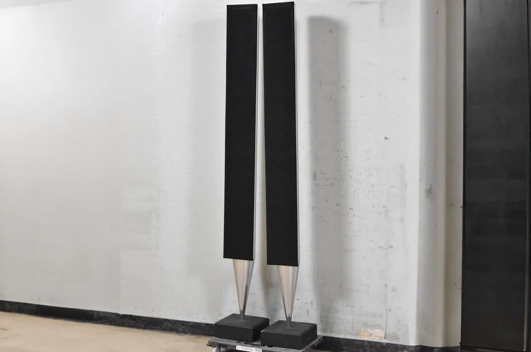 B&O BANG&OLUFSEN スピーカーペア Beolab 8000 | オーディオの買取屋さん