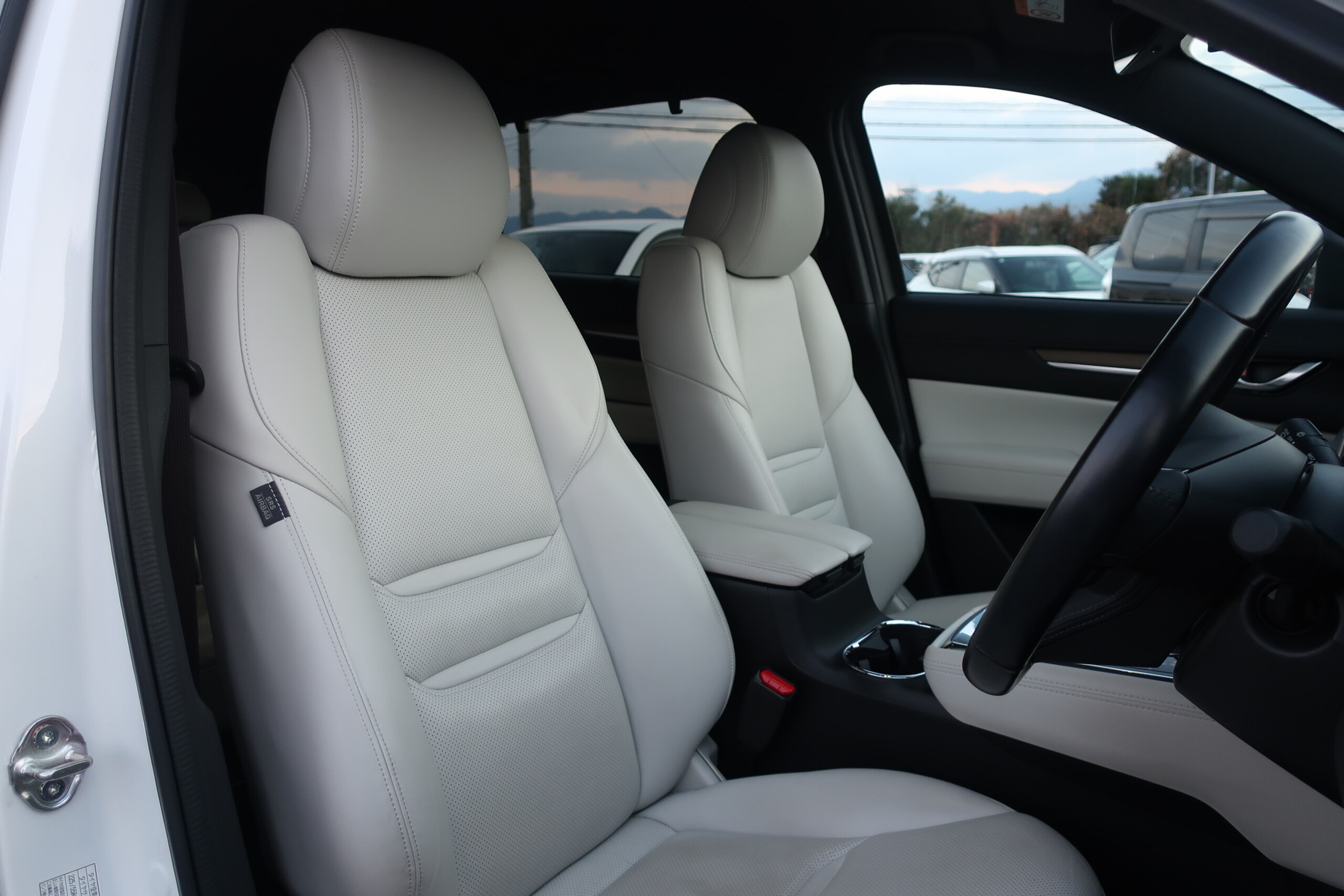 マツダ CX-8 ディーゼルターボXD Lパッケージ 白革 - auto