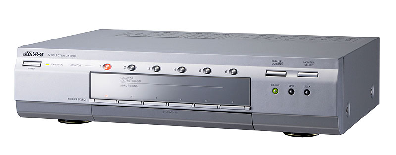 ビクター、3台モニタに同時出力できるAVセレクタ