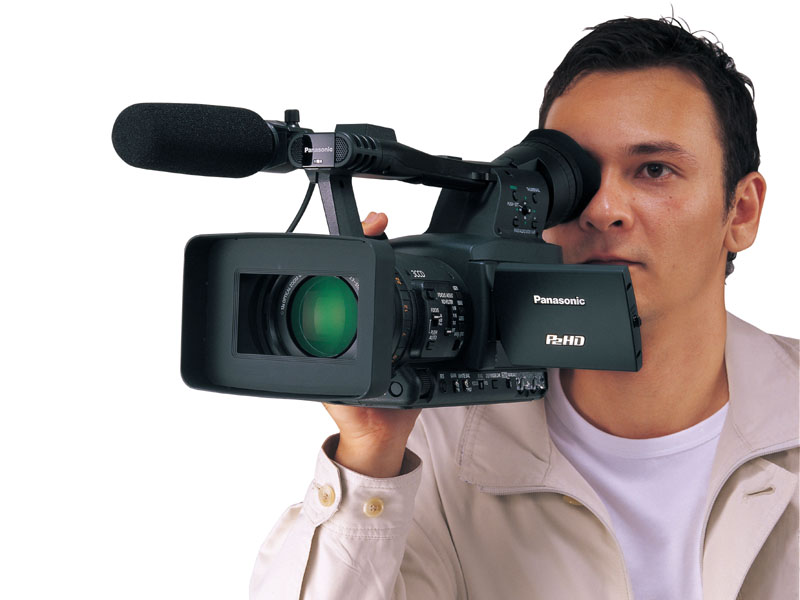 松下、AVCHD最高の24Mbps記録対応業務用カメラ