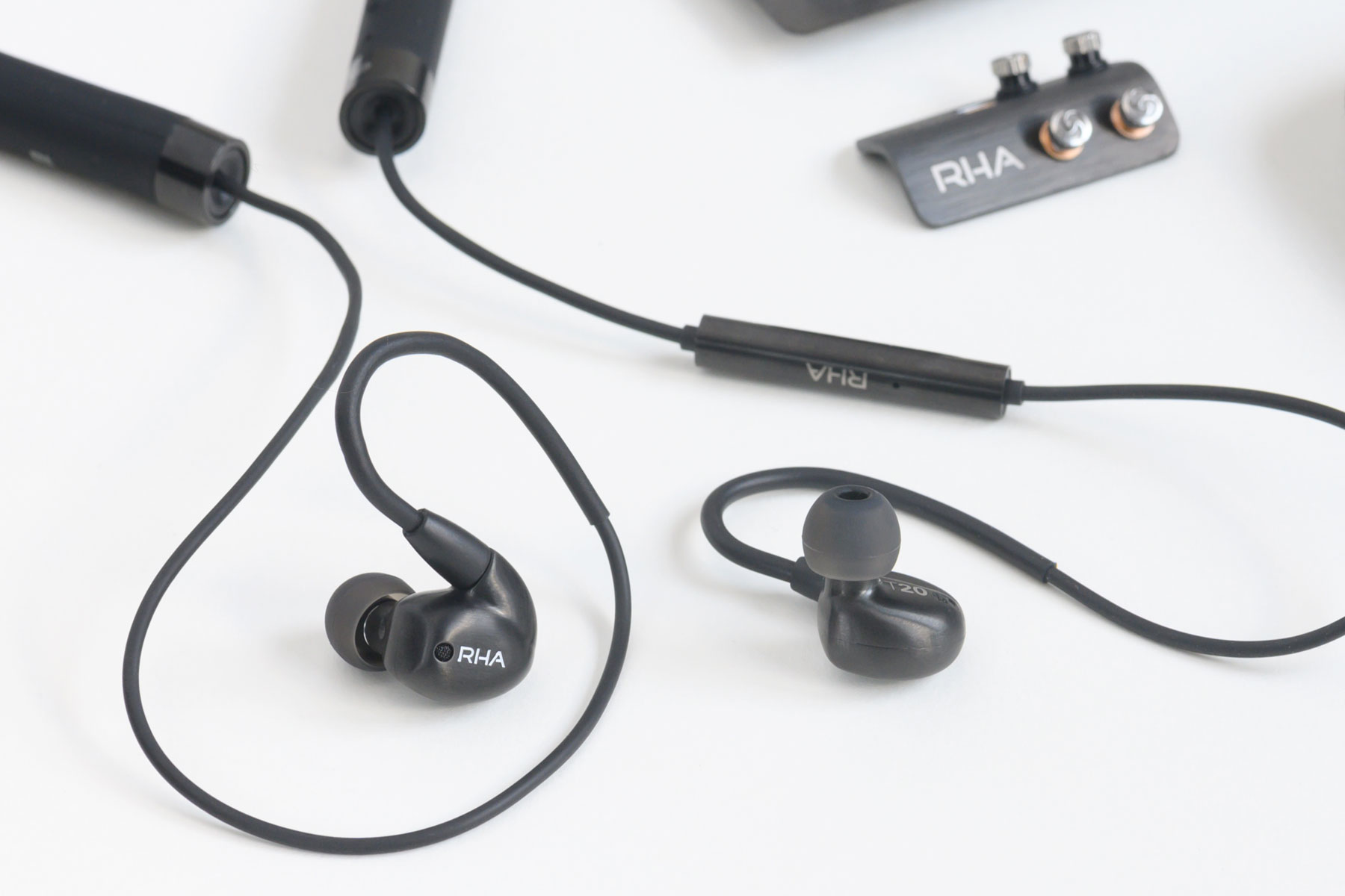 RHA、DualCoilドライバの有線・無線対応イヤフォン「T20 Wireless
