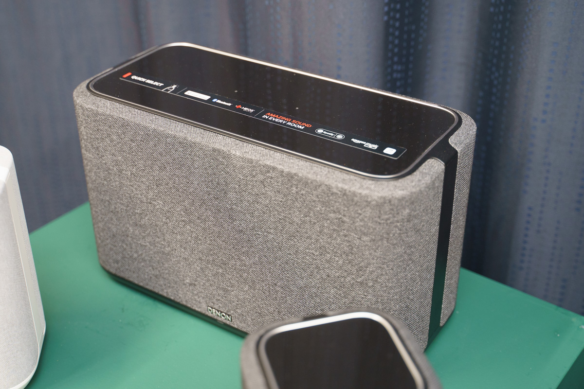 デノン、1台でステレオ再生できるネットワークスピーカー「Denon HOME