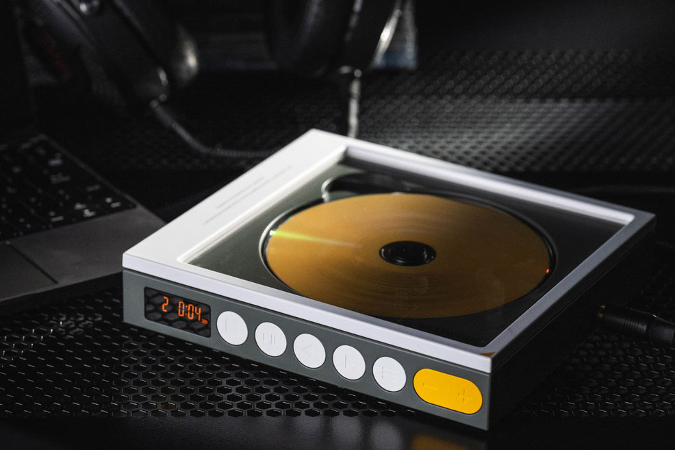 水月雨、USB DACにもなるポータブルCD「DISCDREAM 2」。デュアルDAC