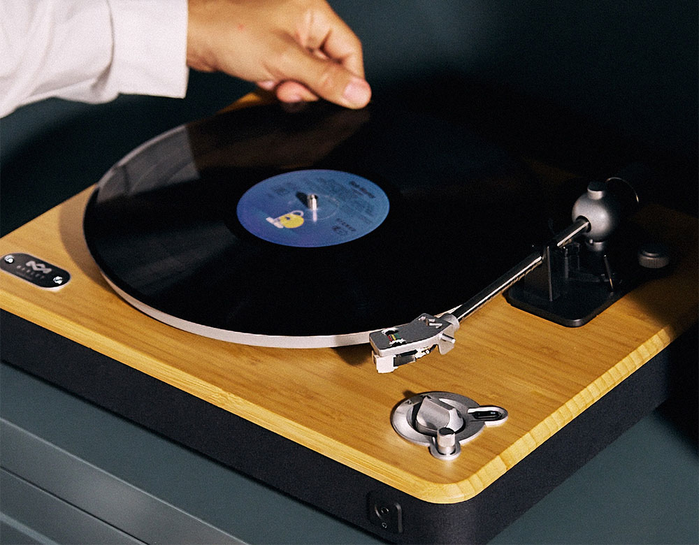 House of Marley、竹素材とREWINDファブリック使ったレコード