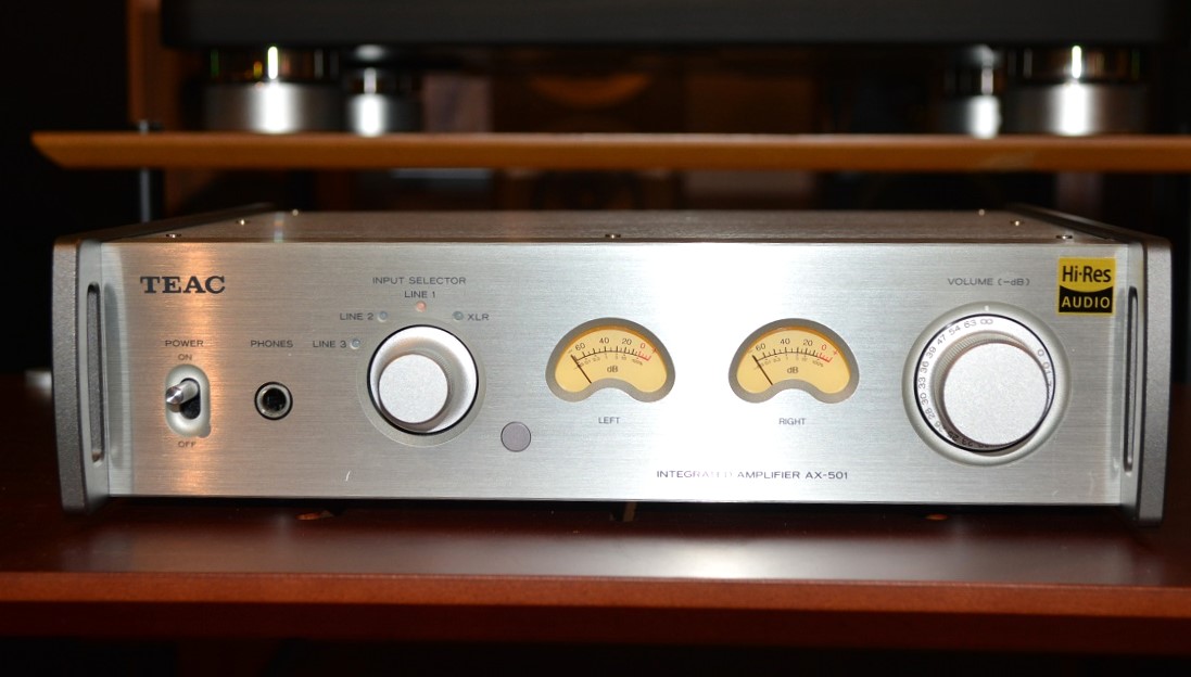 完売】中古品 TEAC AX-501 Silver ステレオプリメインアンプ バランス