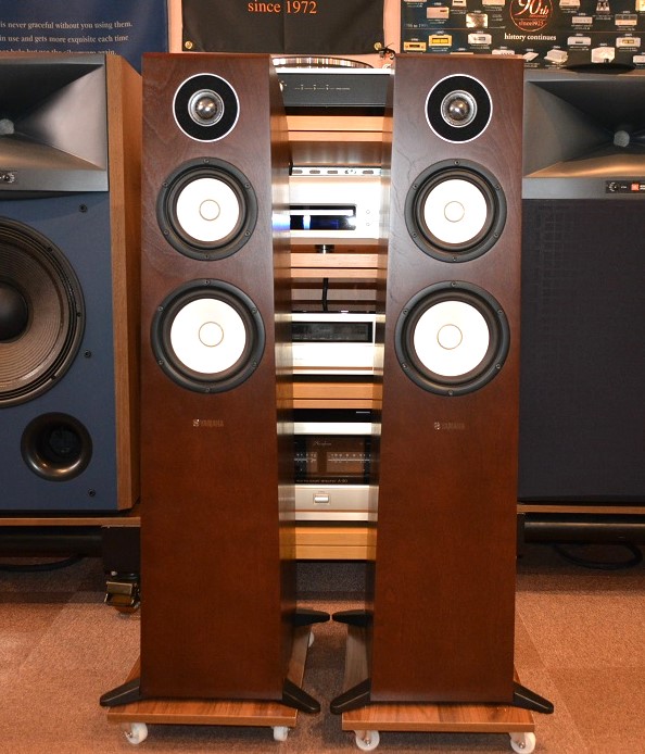 販売終了： 中古品 YAMAHA NS-F700 MB フロア型スピーカー 正規取扱店AVBOX