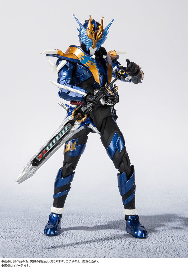 先着販売】S.H.Figuarts 仮面ライダークローズ | 仮面ライダービルド