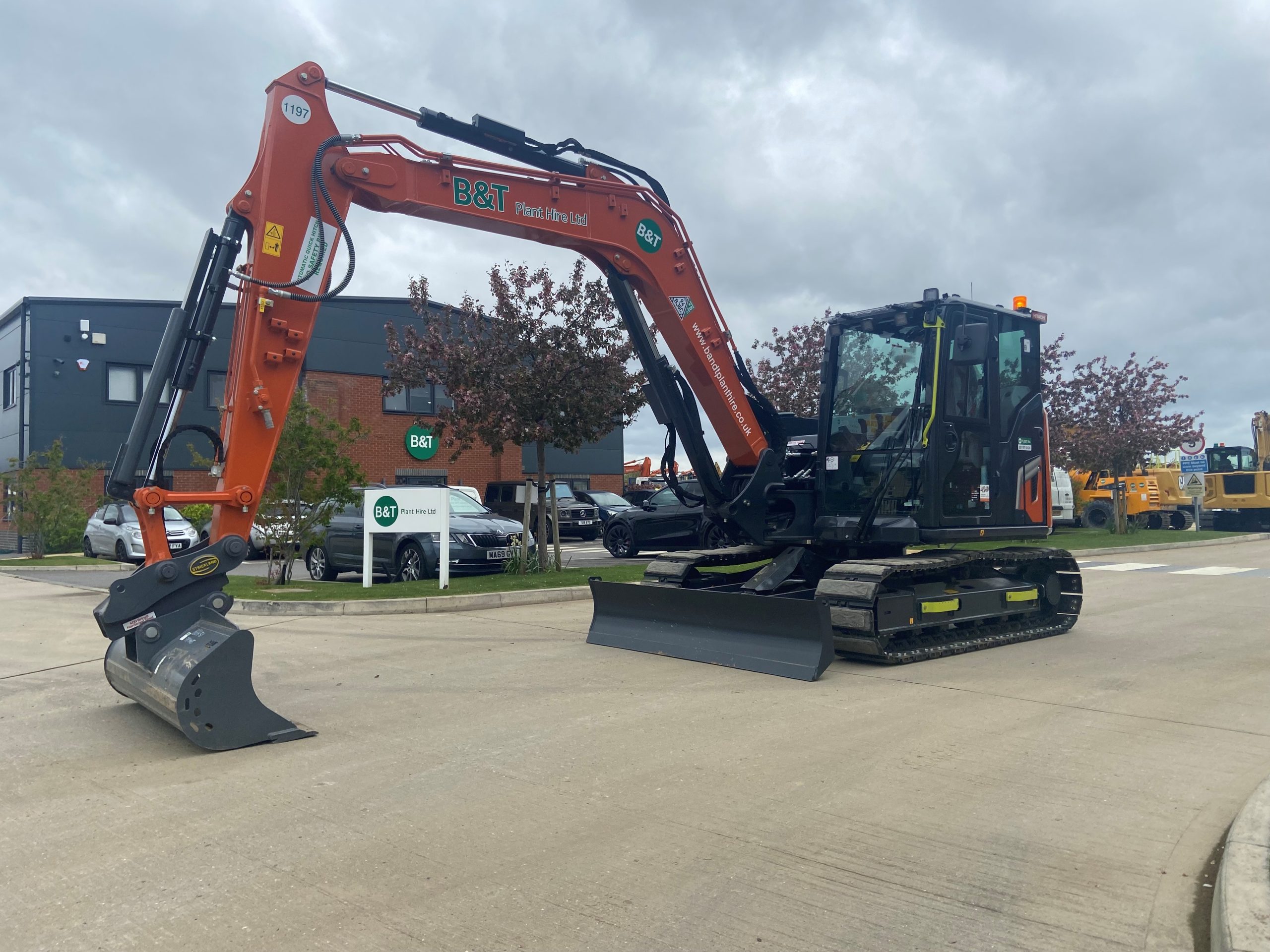 HITACHI ZX95USBR-7 – B&T Plant Hire