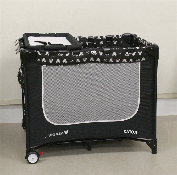 ポータブルベビーベッド ミッキーマウス 品番63811 カトージ
