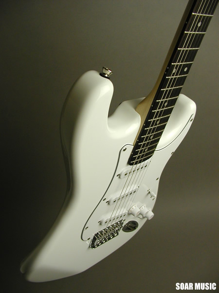 BST-1R/SW (Bacchus / バッカス) エレキギター ストラトタイプ