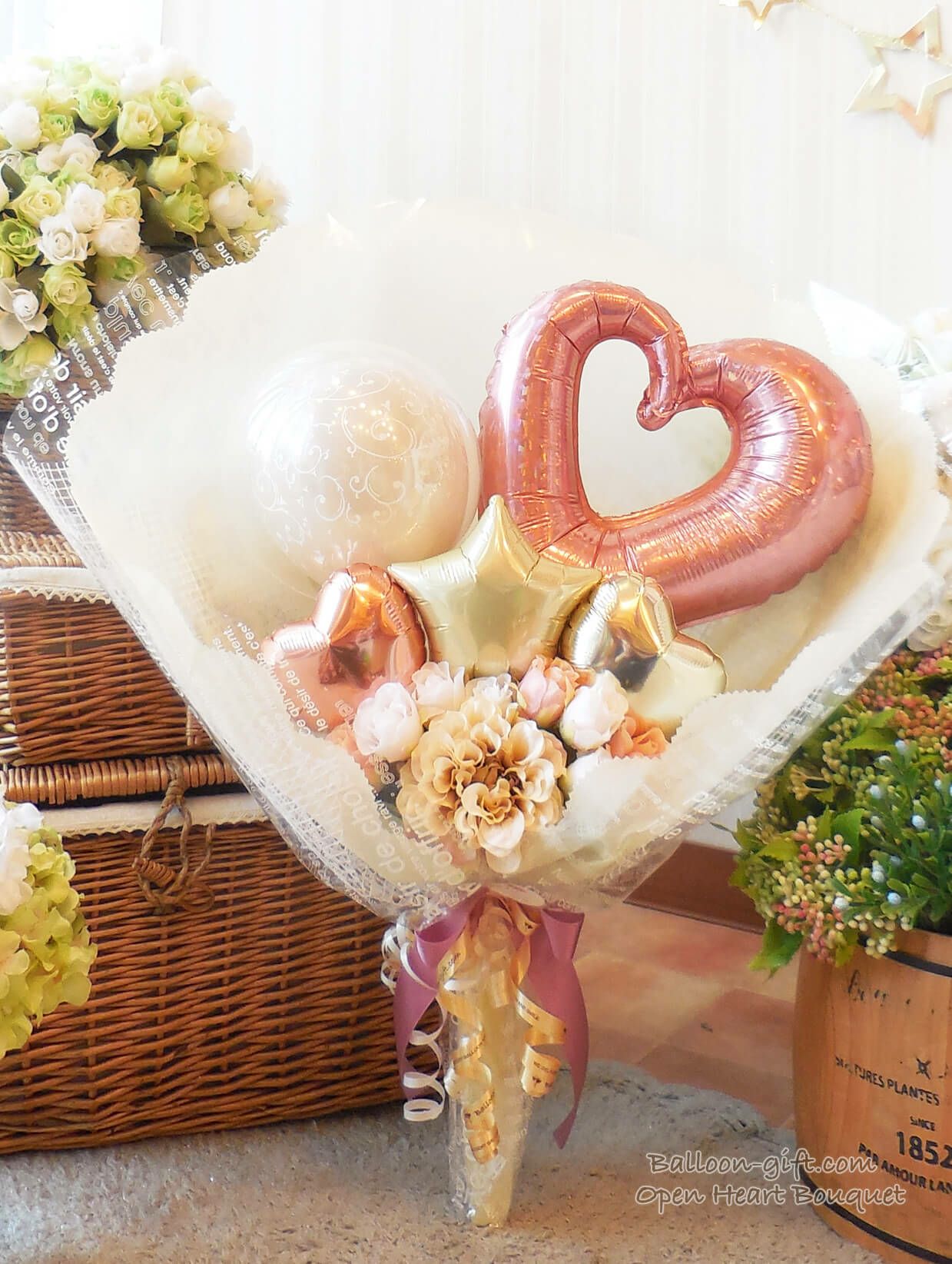 オープンハートの花束ブーケ｜バルーンギフト・ドット・コム ~大人