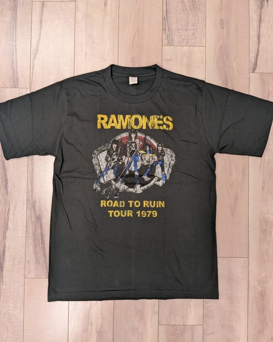 📢 Ramones（ラモーンズ）T-SHIRT❗️ | HAPPY GO LUCKY WEB SHOP