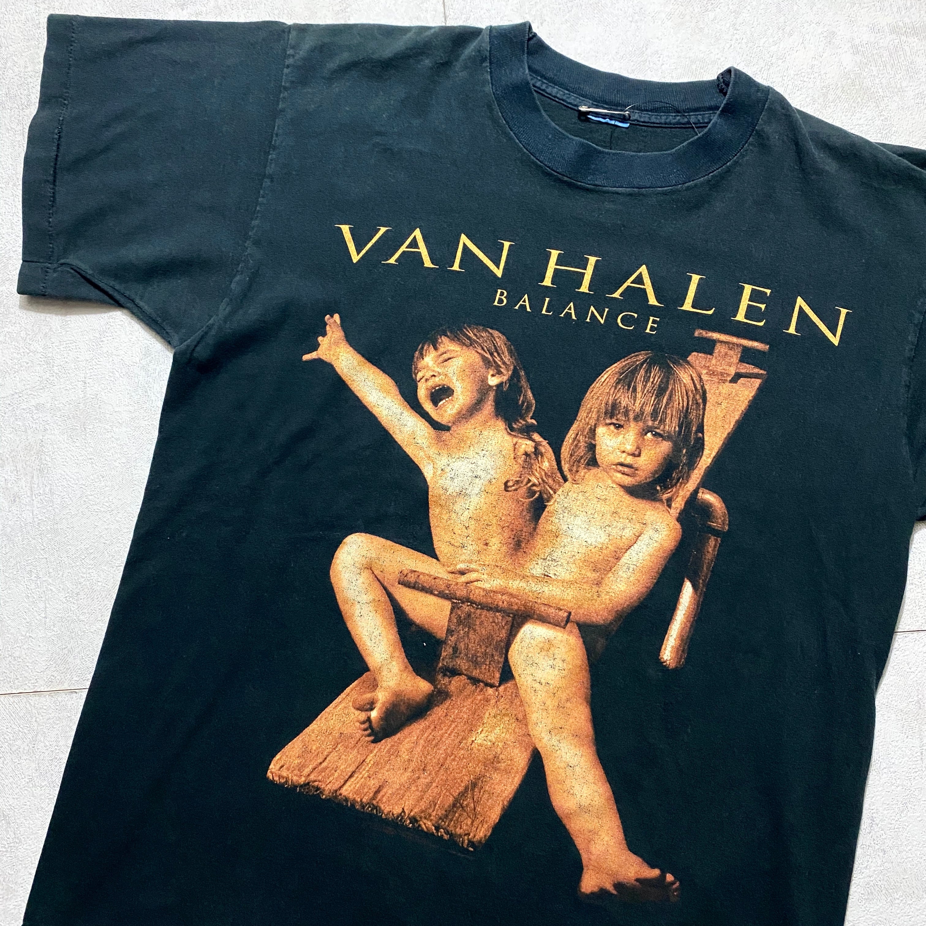 vintage 1995's VAN HALEN music tee “balance tour” | NOIR ONLINE