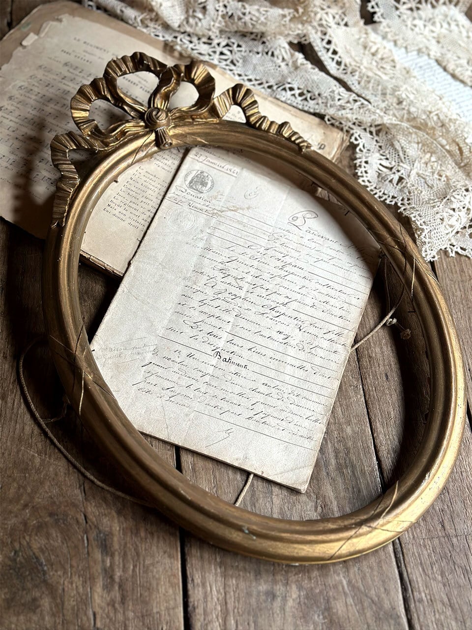 オーバルフレーム 額縁 リボン装飾 | Brocante de La Cocotte