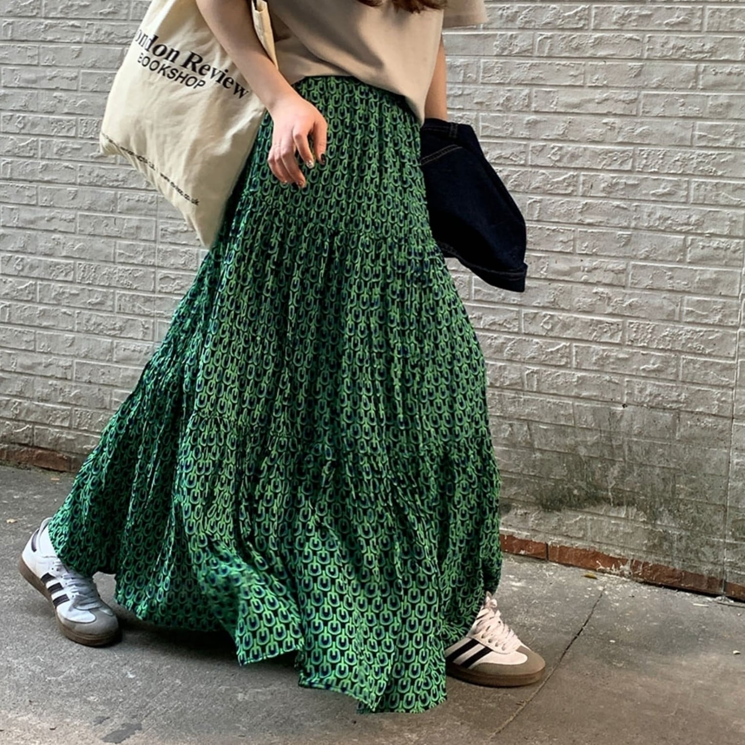 ピーコックグリーンボリュームマキシスカート 0735 | hanarupi(ハナルピ)