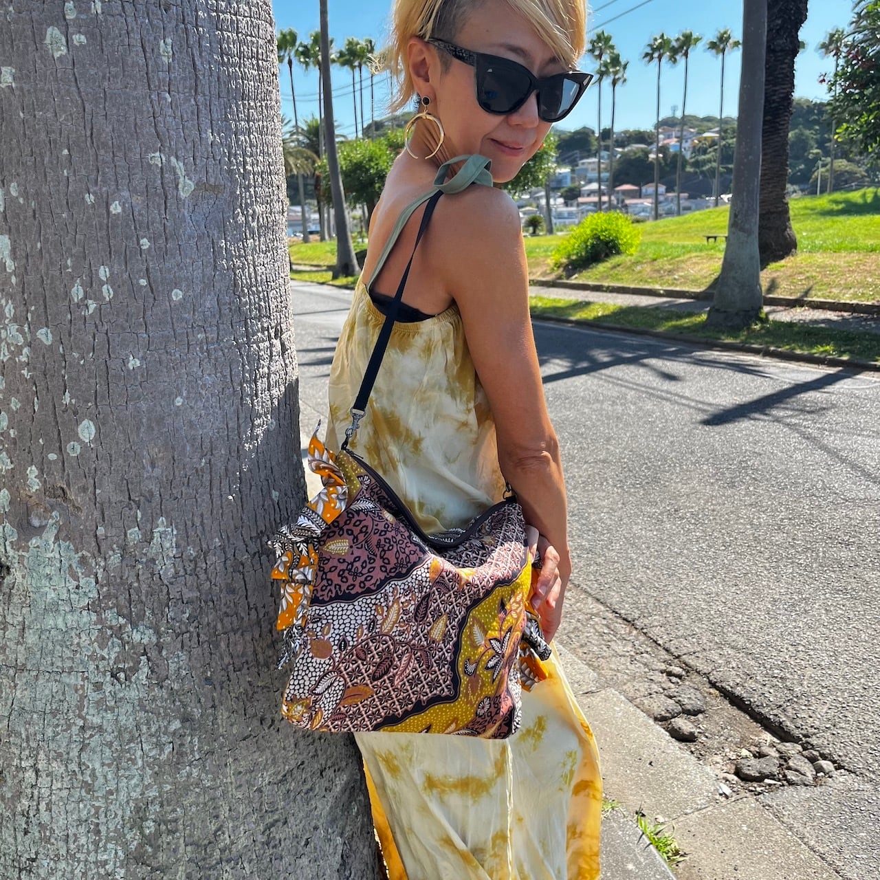 インドネシアバティックzip ショルダーバッグ | lalasenorita