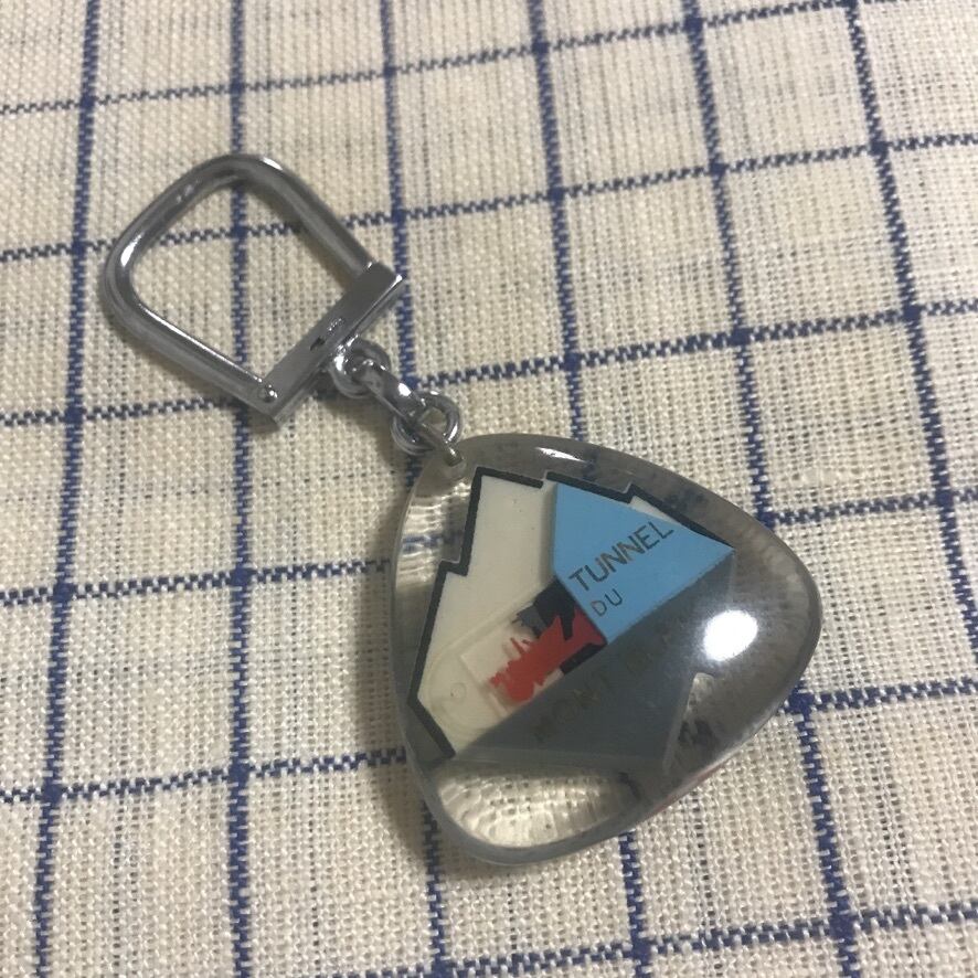 60年代フランスブルボンキーホルダー モンブラントンネル | French