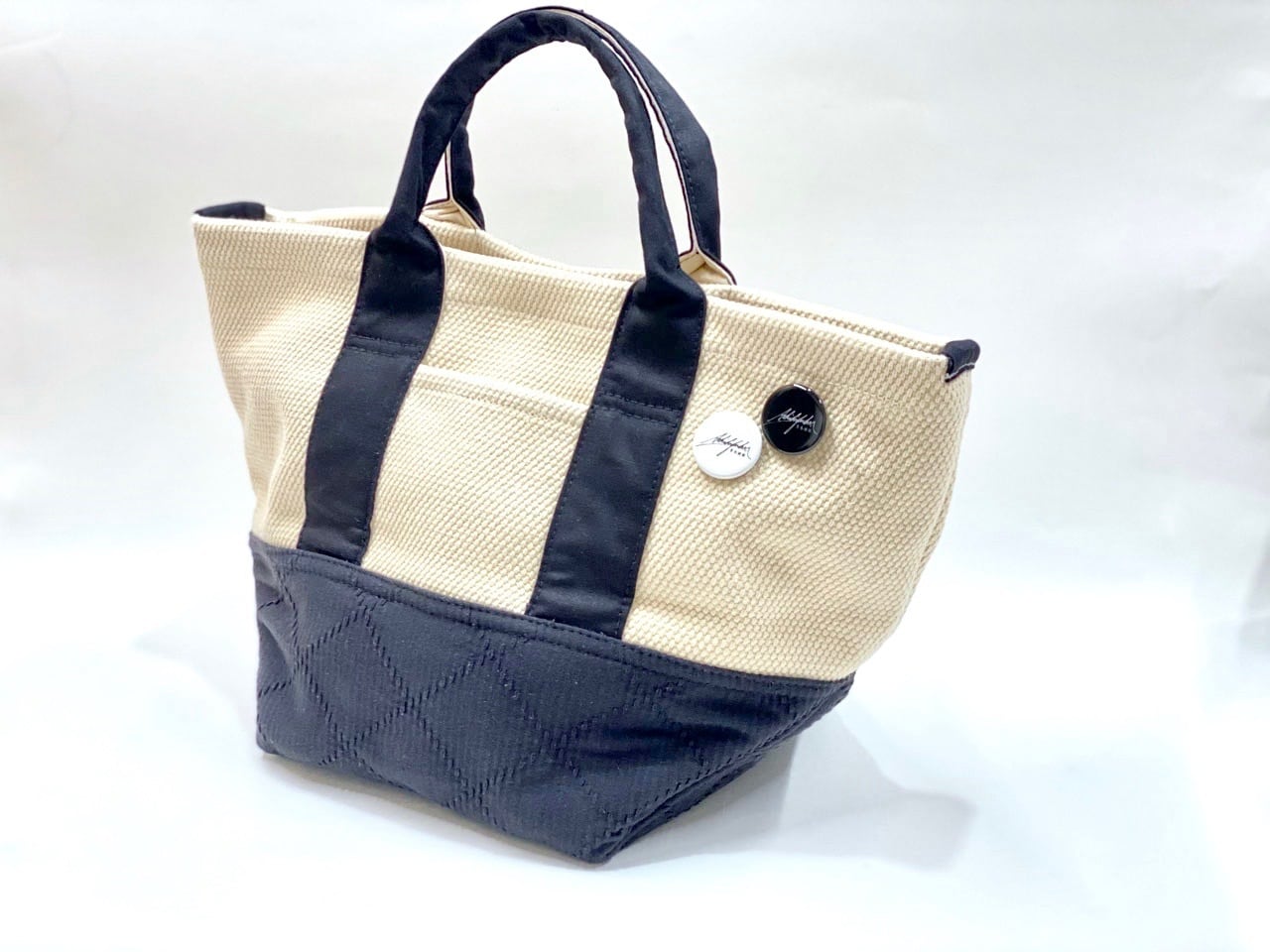 SASHIKO TOTEBAG BUCKET / 刺し子トートバッグ | 青木被服 公式