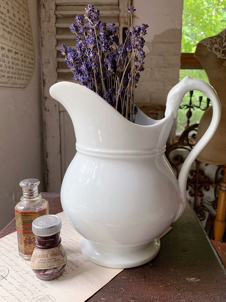 陶器 白のピッチャー ジャグ ホワイト 花器 | Brocante de La Cocotte