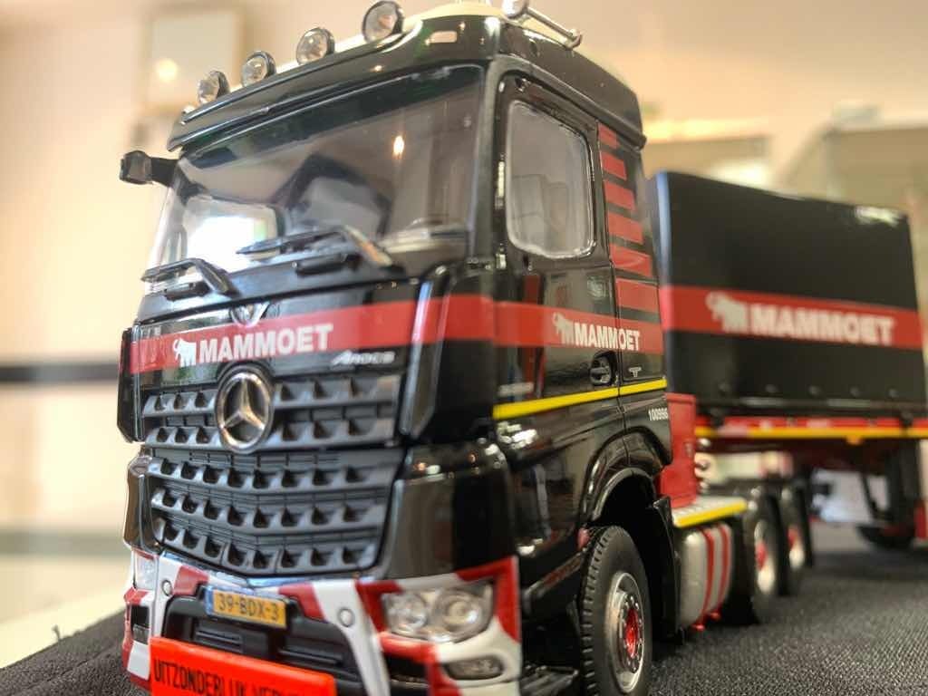 IMC 1/50 MERCEDES-BENZ AROCS STREAMSPACE 6X4 + 7 AXLE BALLAST