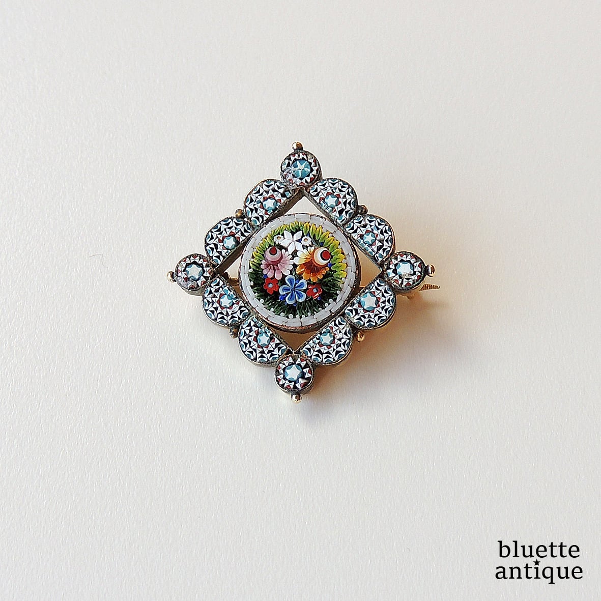 イタリアアンティーク マイクロモザイク フラワー ブローチ【スクエア