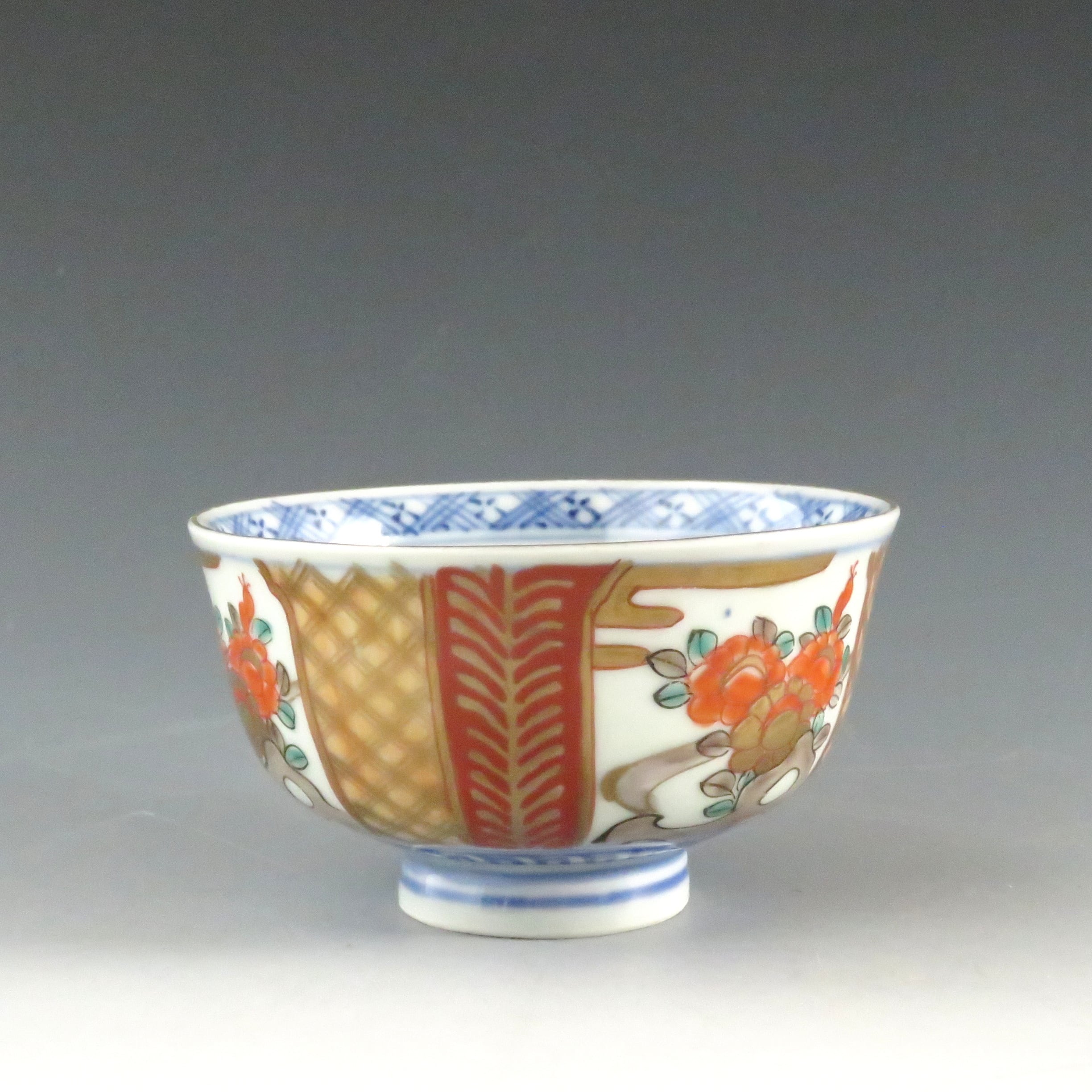 時代伊万里焼 明治(1880年頃) 見立て小服入れ子茶碗 伊万里赤絵金彩