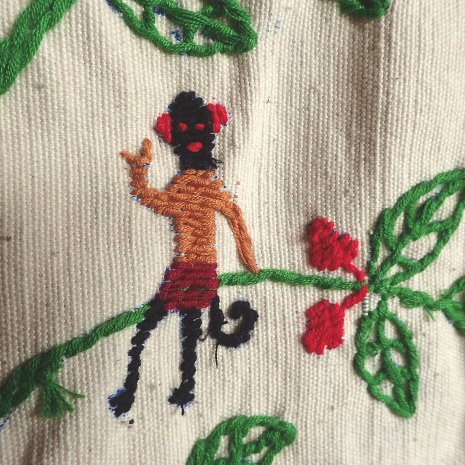 ナガ族 手刺繍 大判ブランケット type B | gururi