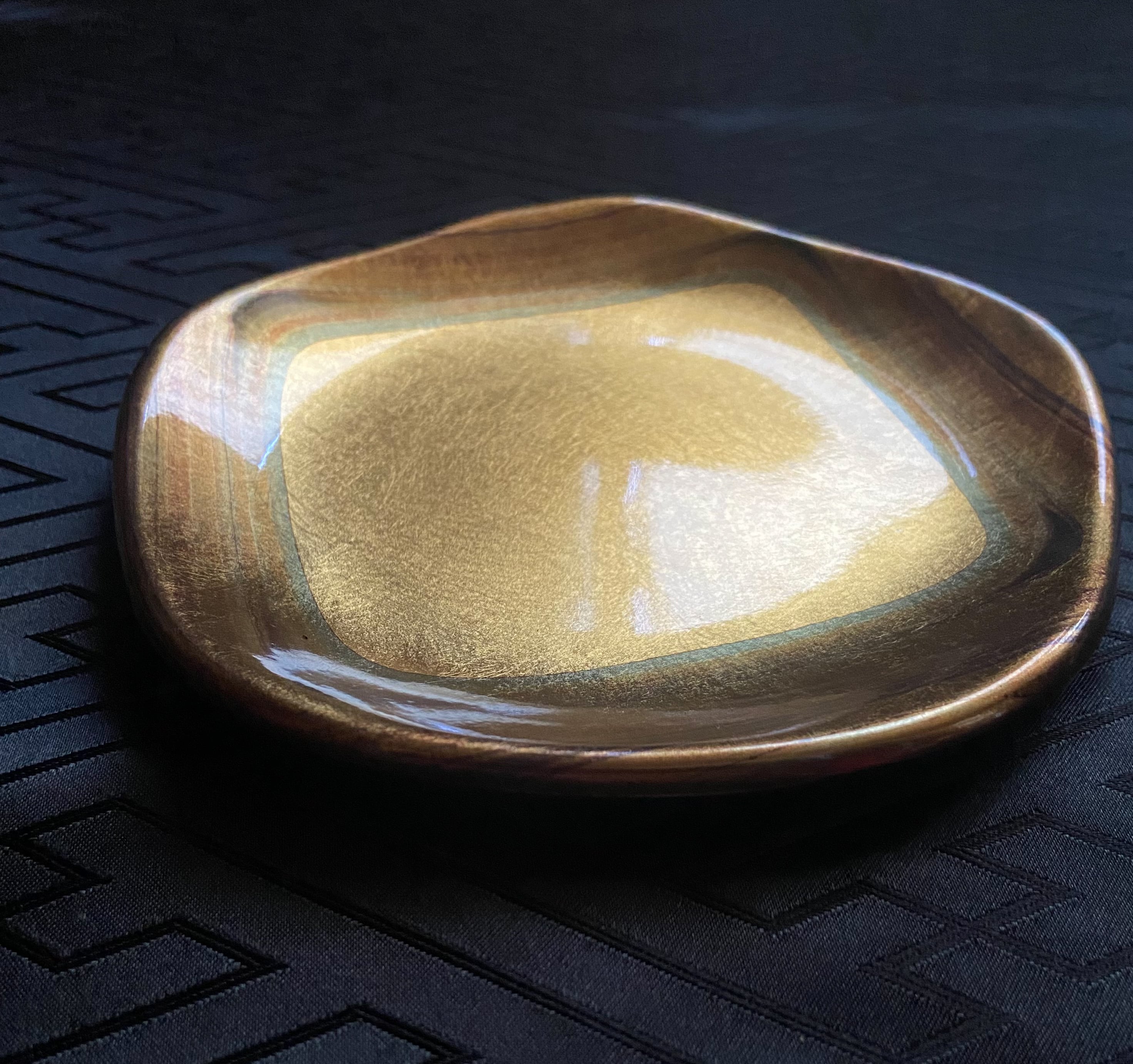 箔一 古代箔 梅型銘々皿 2枚セット 箔工芸 金箔 菓子皿 樹脂 (金沢