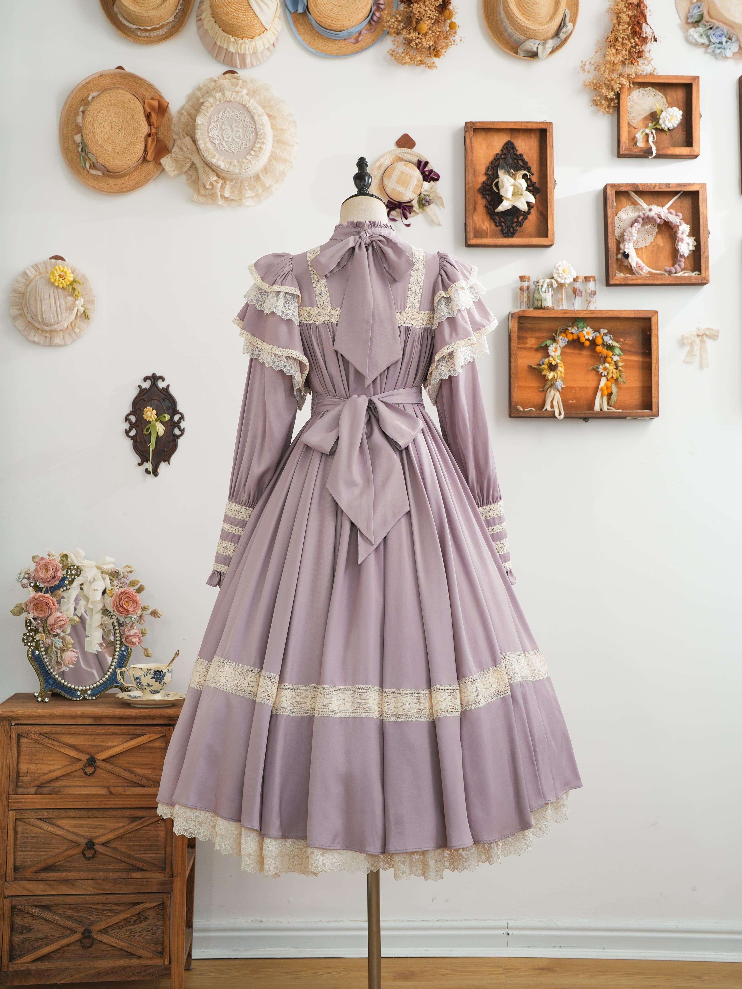 大阪店先行販売】リリアンヌ姉妹 ビビッドカラーワンピース