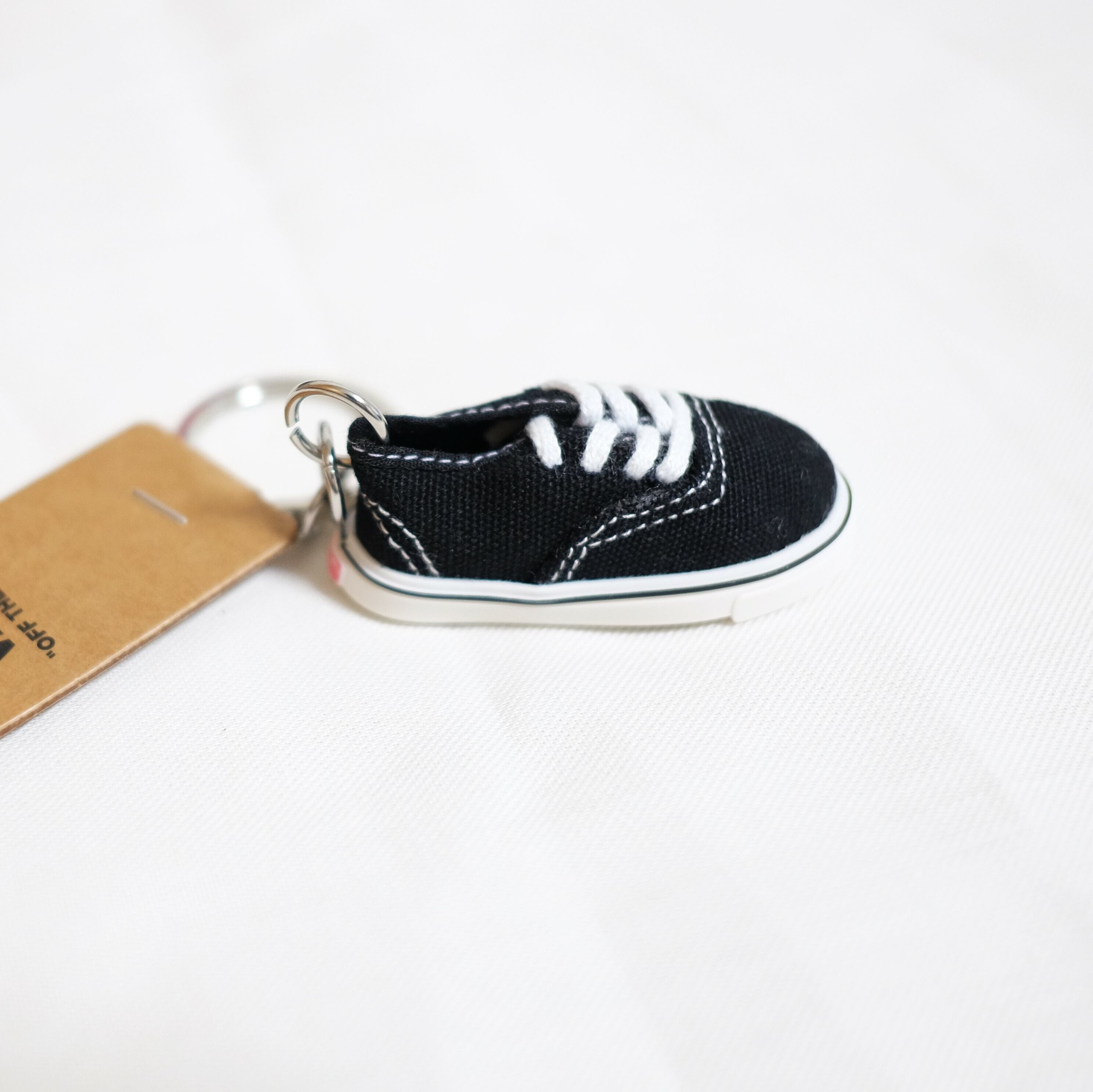 VANS AUTHENTIC KEYRING BLACK | GOOD DAY STORE