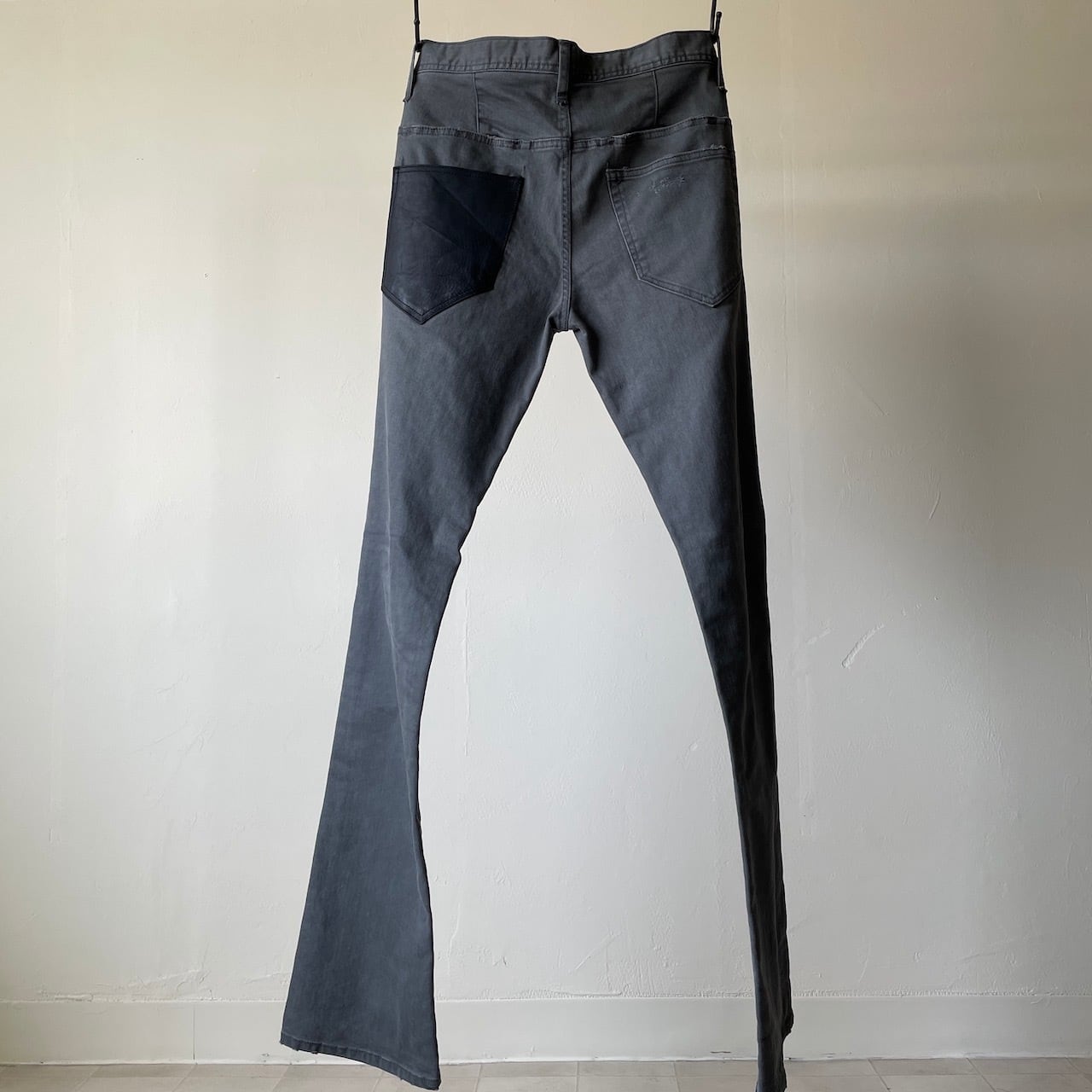 thee old circus n1 pants dust steel | Clover