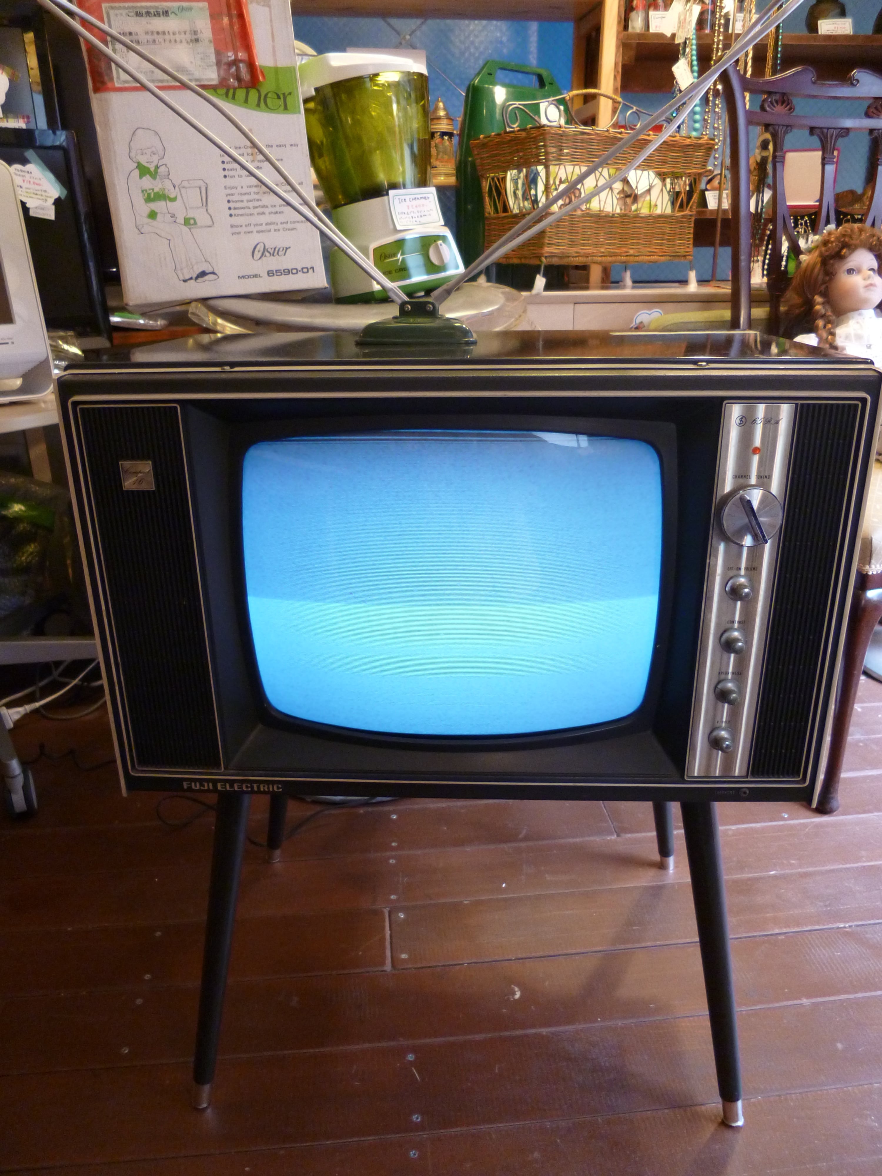 昭和レトロ 真空管テレビ 富士電機16型 | トリノス-torinoth- | 新宿区