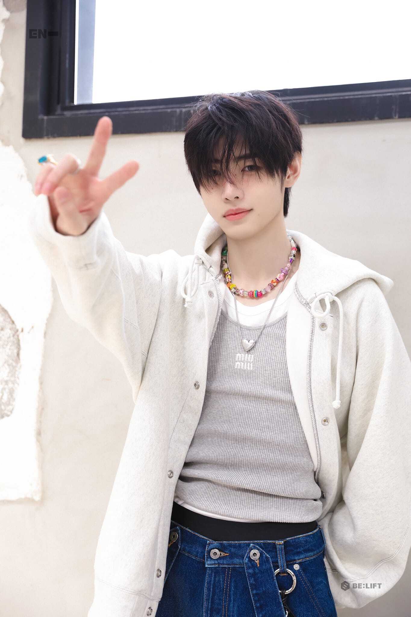 在庫少なめ☆ENHYPEN ソンフン 着用！！【NUMBERING】#5742 | もごつ