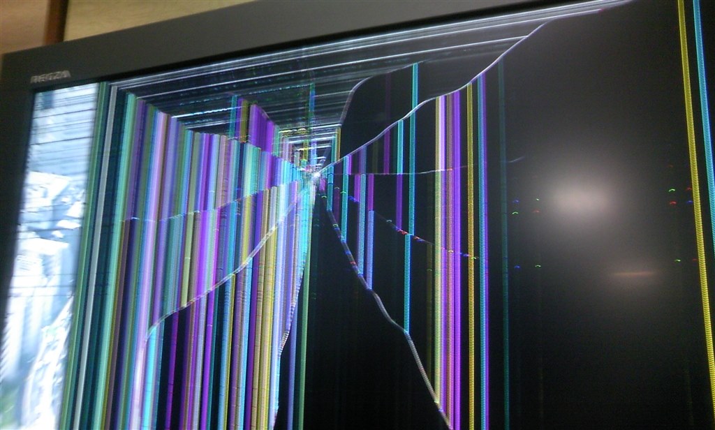 液晶割れました・・・・』 東芝 REGZA 32H3000 [32インチ] のクチコミ