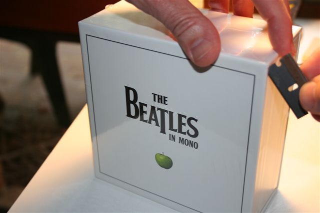 Beatles Mono Box – Unboxing Pix | Beatles Blog