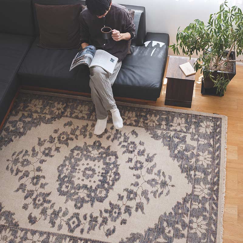 ヴィンテージ風ラグ ウール100％の白いラグ [DP02アイボリー] | ボー