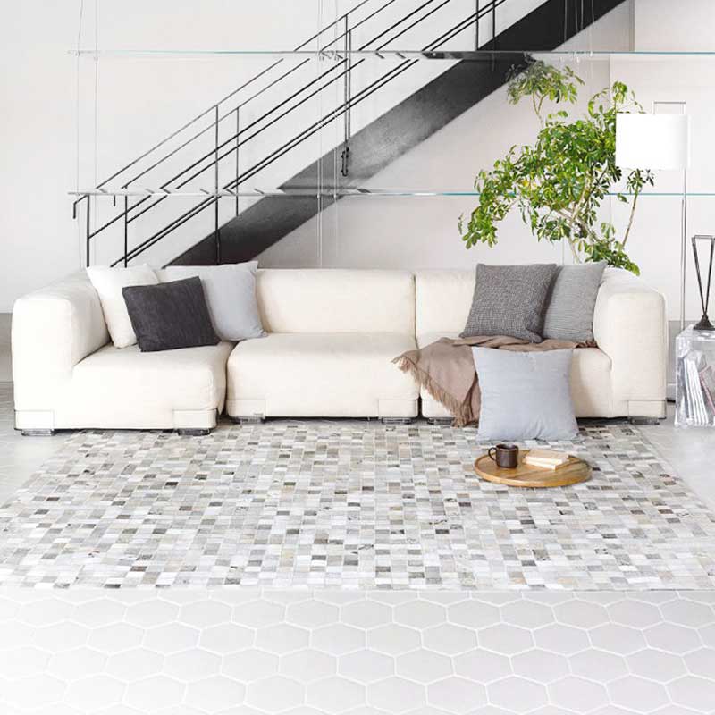 上質カウレザー] パッチワークのカウハイドラグ グレー / UC672 | ボー